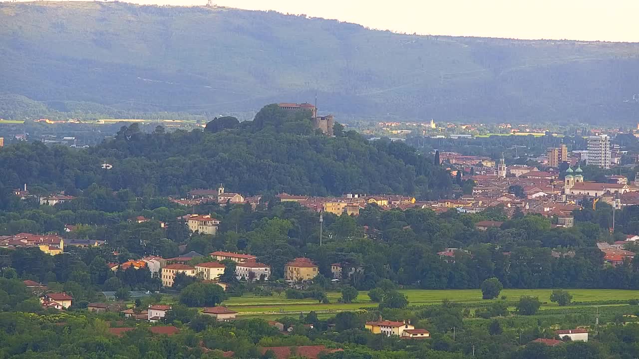 Brezmejna spletna kamera Nova Gorica in Gorica!