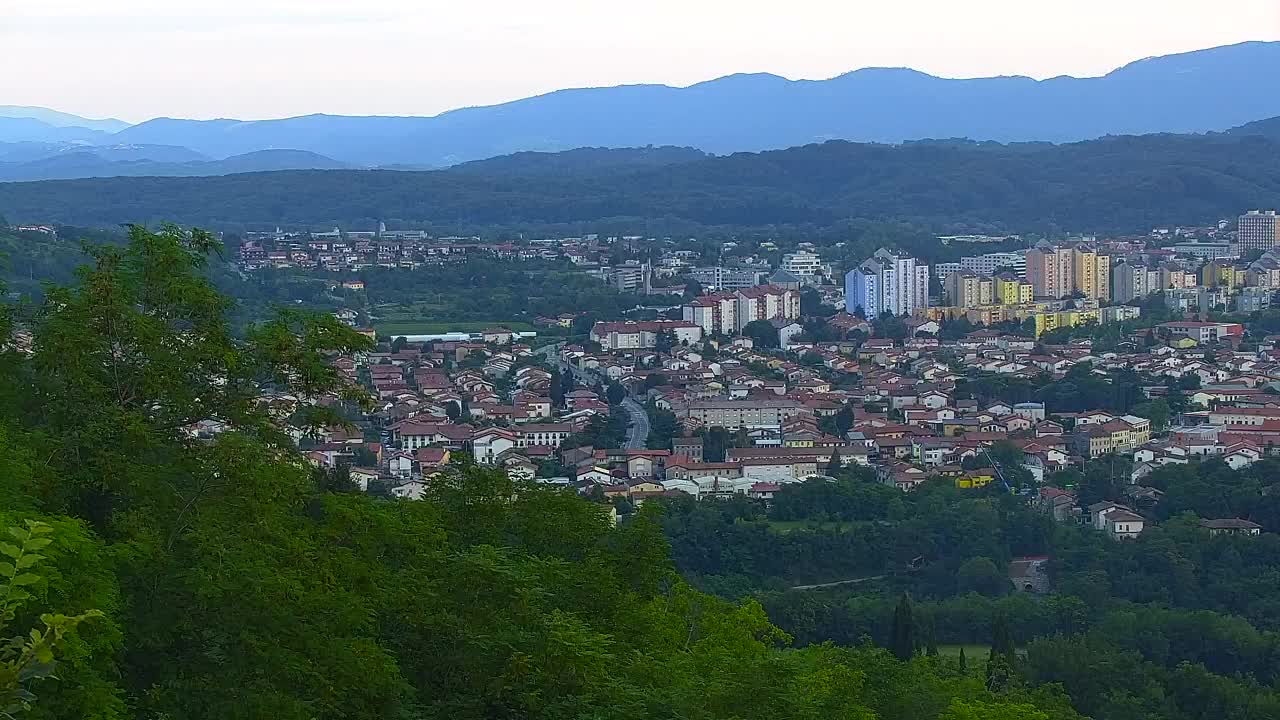 Brezmejna spletna kamera Nova Gorica in Gorica!