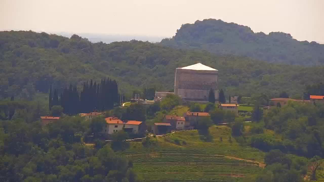 Borderless webcam of Nova Gorica and Gorizia