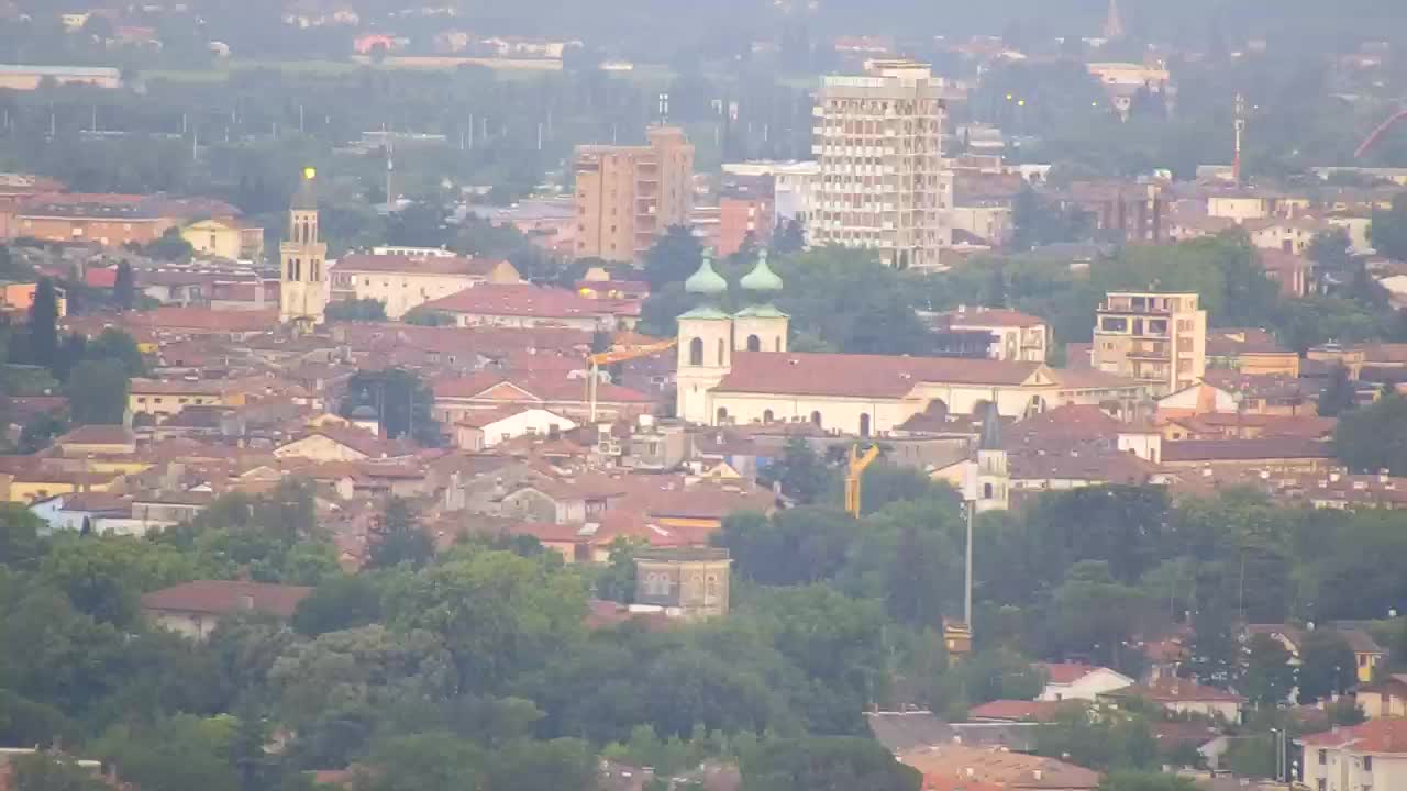 Brezmejna spletna kamera Nova Gorica in Gorica!