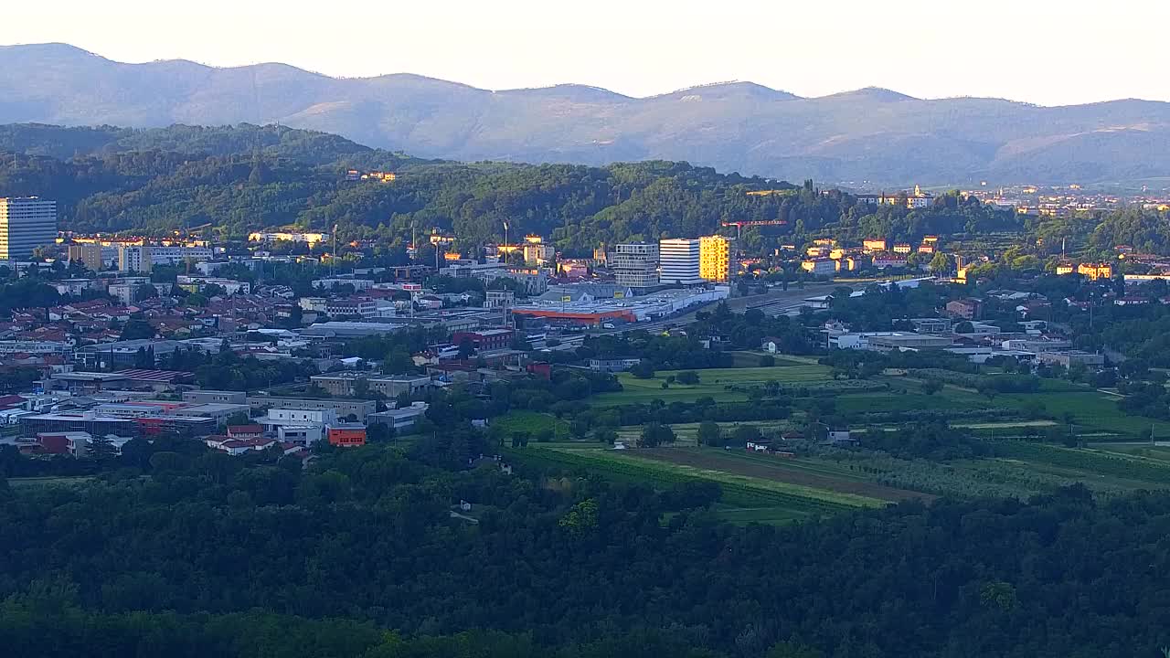 Grenzenlose Webcam: Nova Gorica und Gorizia / Görz live erleben!