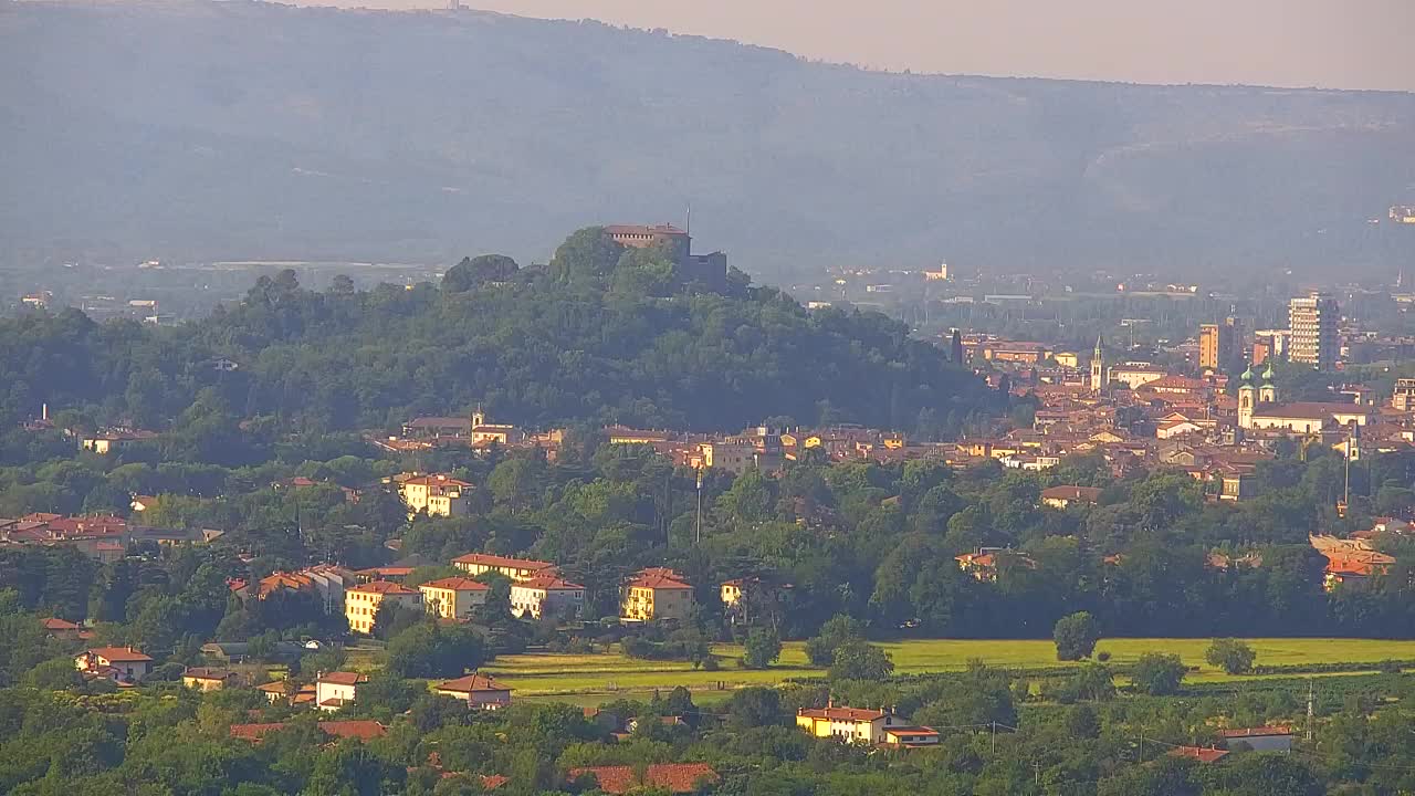 Brezmejna spletna kamera Nova Gorica in Gorica!
