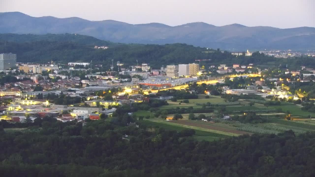 Brezmejna spletna kamera Nova Gorica in Gorica!