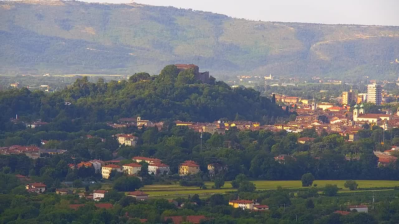 Brezmejna spletna kamera Nova Gorica in Gorica!