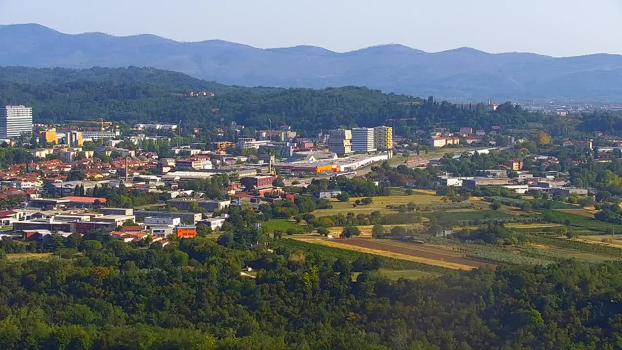 Borderless webcam of Nova Gorica and Gorizia