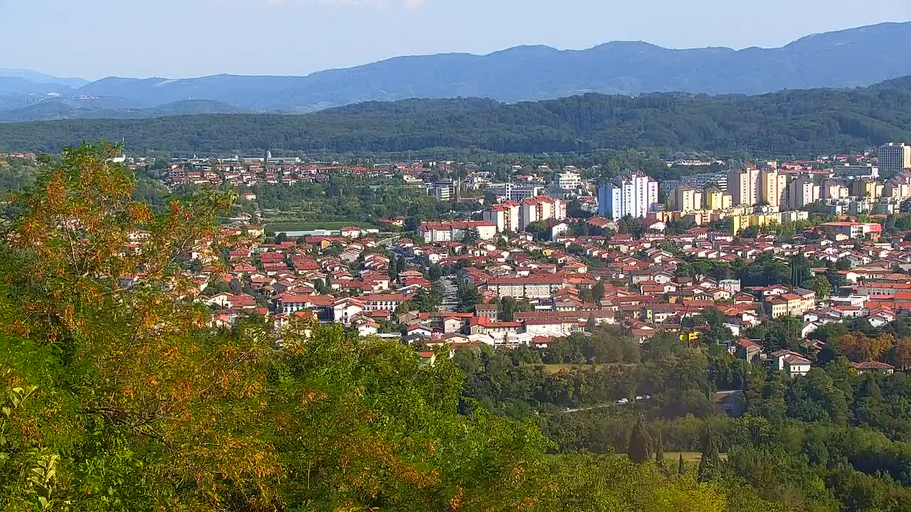 Otkrijte Beskrajnu Web Kameru Nova Gorica i Gorica!