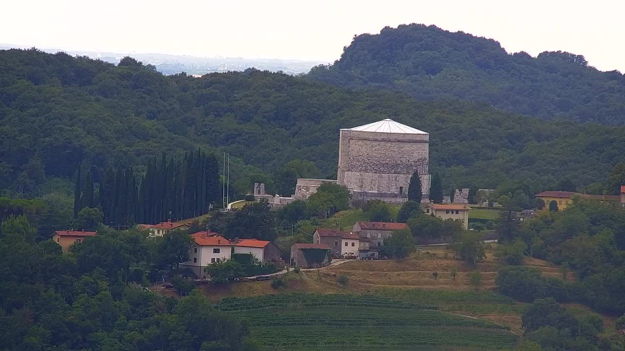 Scopri la Webcam Senza Confini tra Nova Gorica e Gorizia!