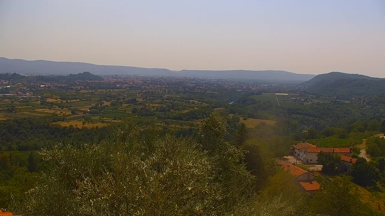 Borderless webcam of Nova Gorica and Gorizia