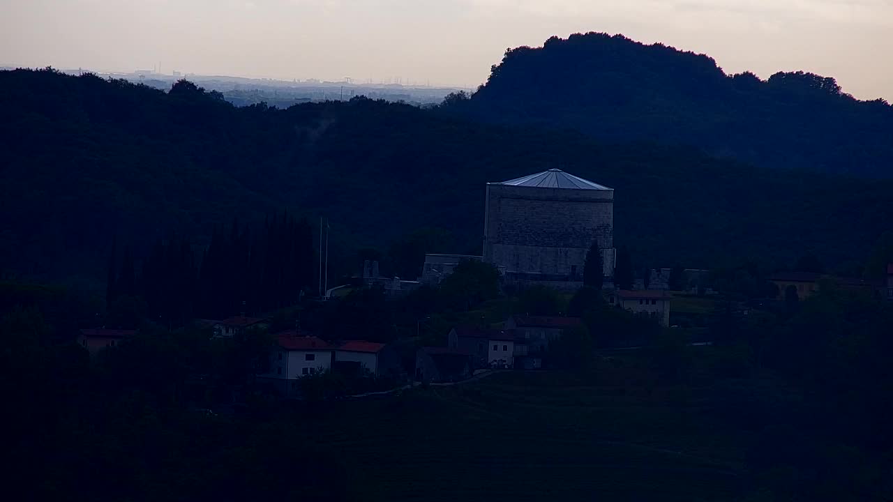 Scopri la Webcam Senza Confini tra Nova Gorica e Gorizia!