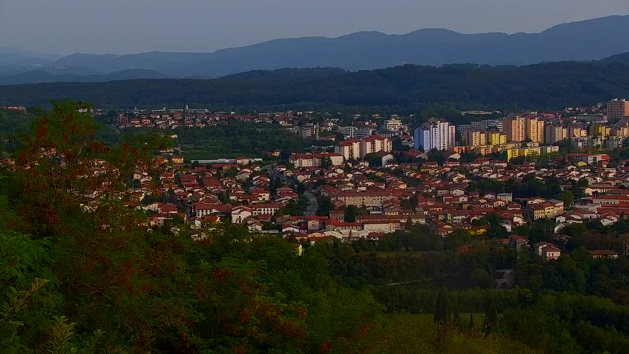 Brezmejna spletna kamera Nova Gorica in Gorica!