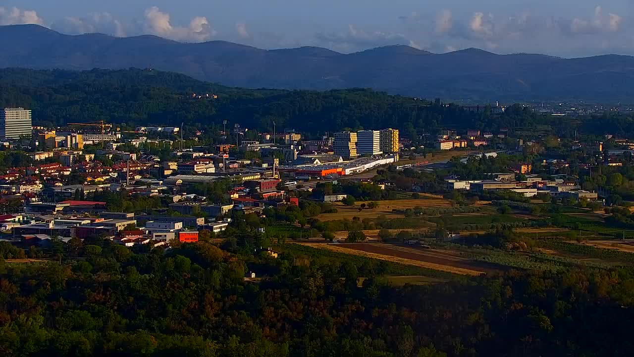 Borderless webcam of Nova Gorica and Gorizia