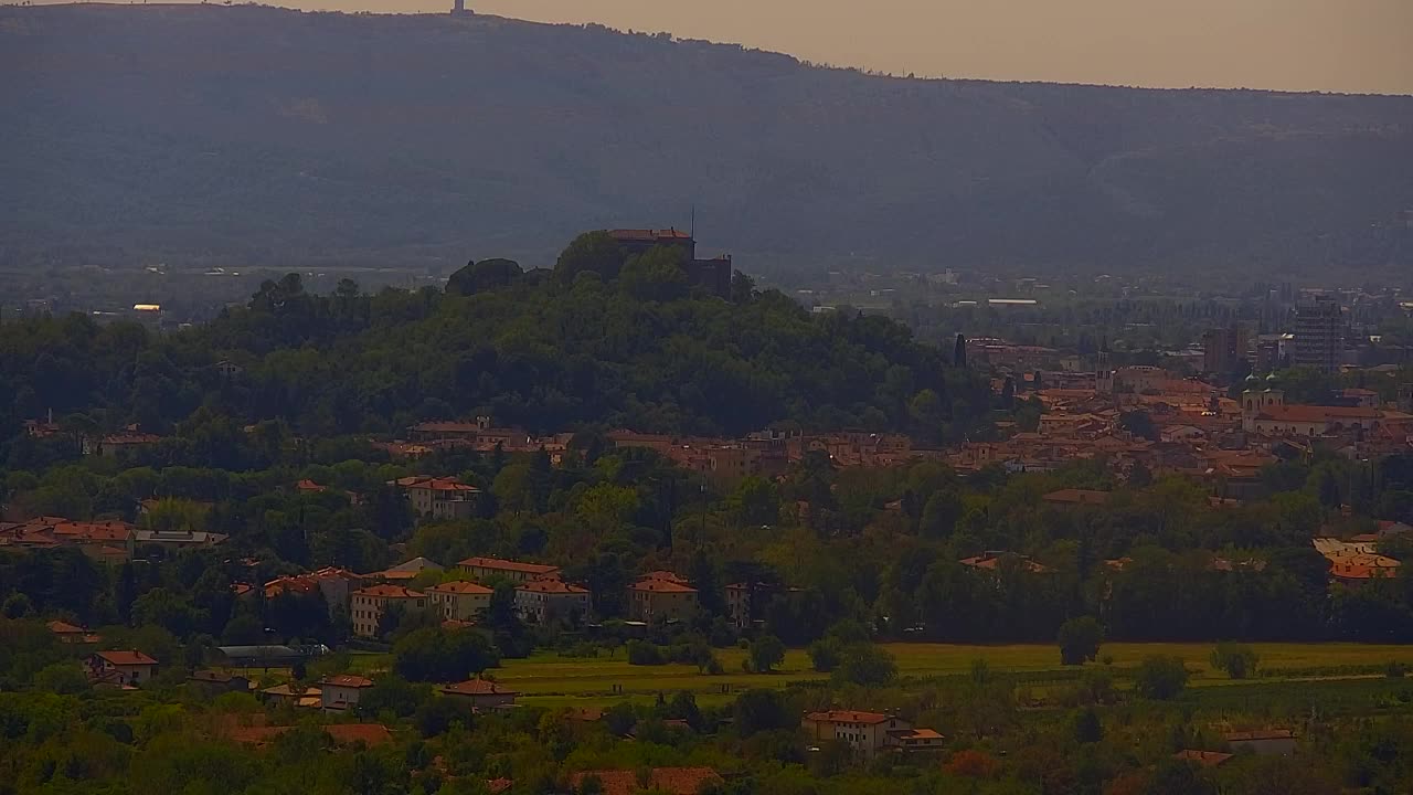 Brezmejna spletna kamera Nova Gorica in Gorica!
