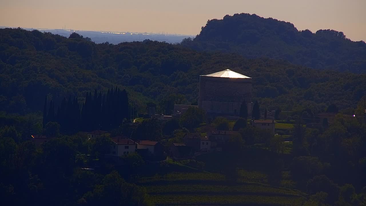 Borderless webcam of Nova Gorica and Gorizia
