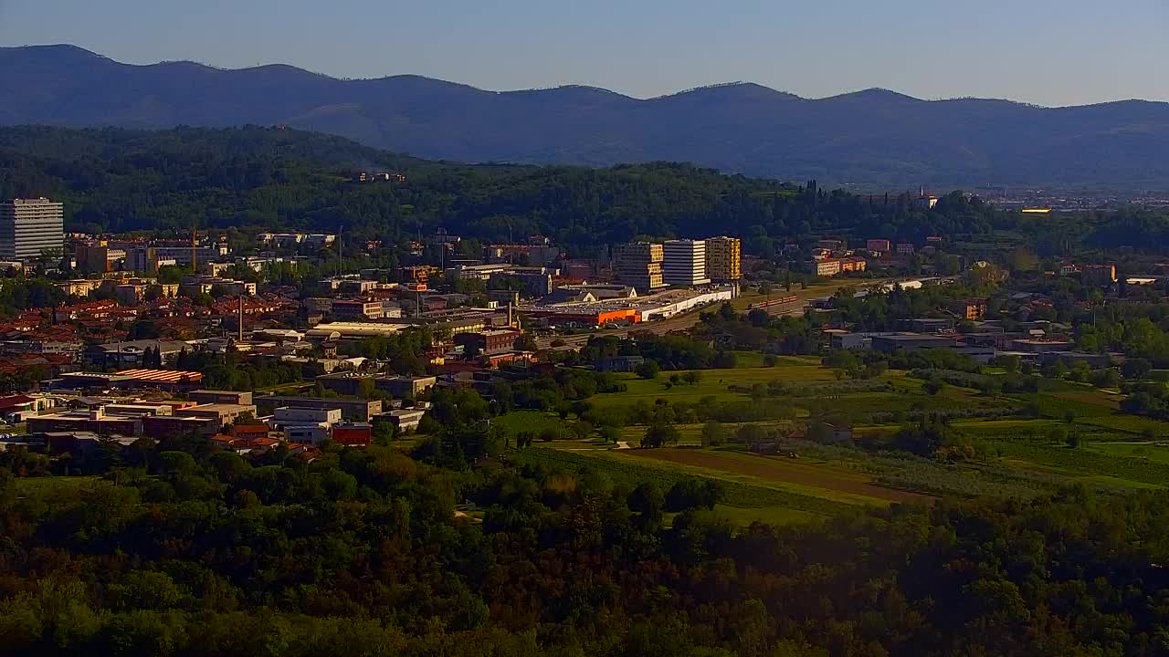 Borderless webcam of Nova Gorica and Gorizia