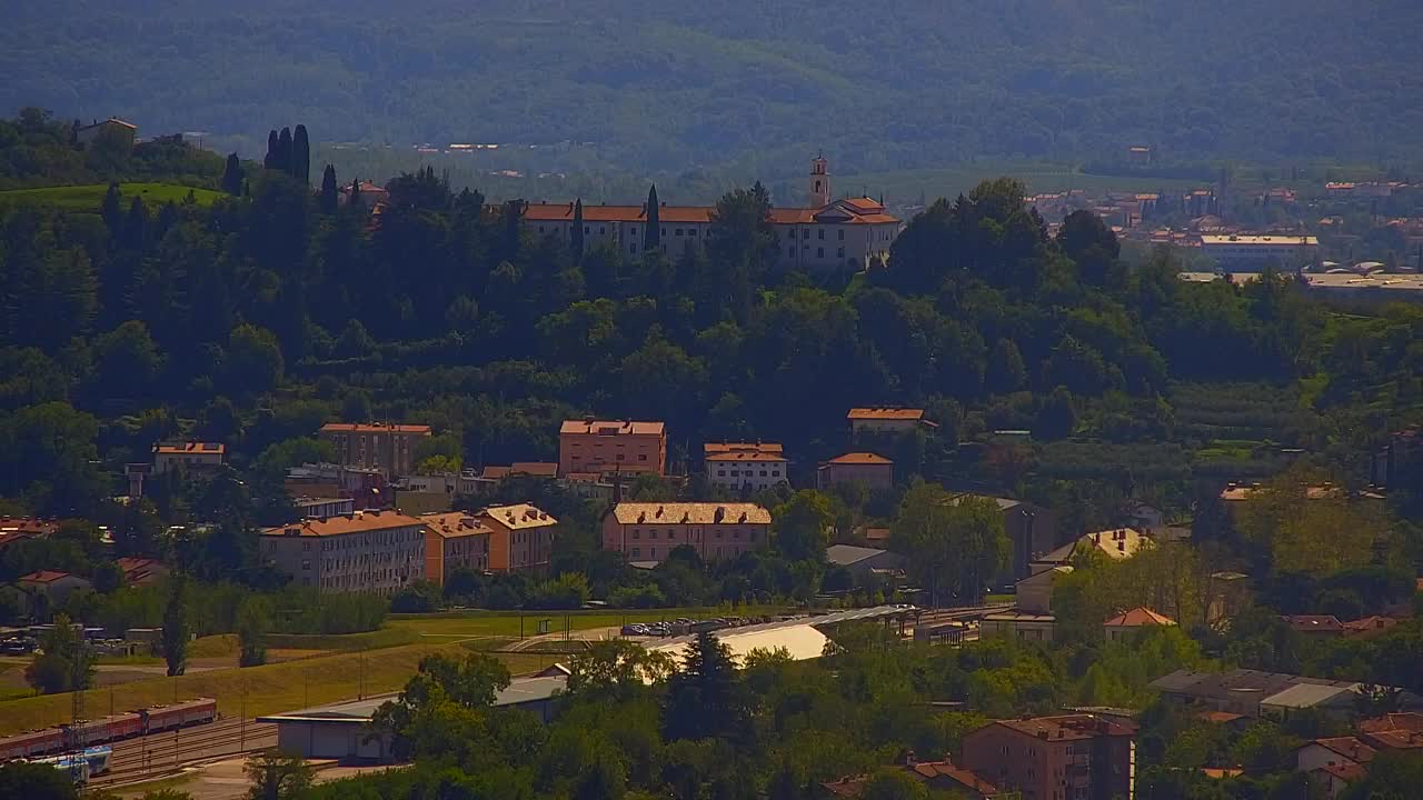 Scopri la Webcam Senza Confini tra Nova Gorica e Gorizia!