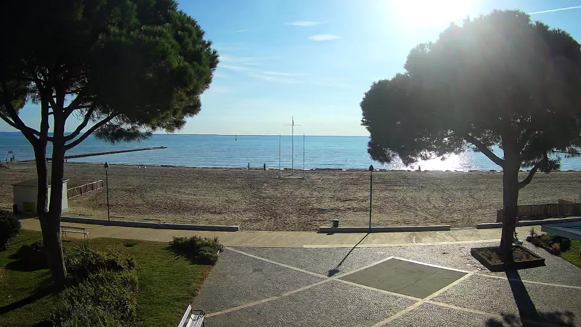 Grado Beach Webcam Entrance | Real-Time View of the Seaside