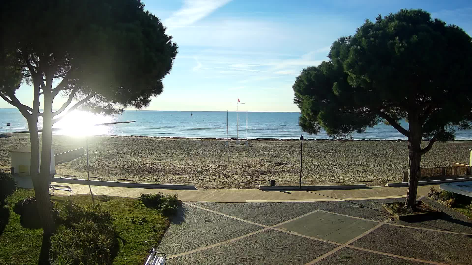 Grado Beach Webcam Entrance | Real-Time View of the Seaside