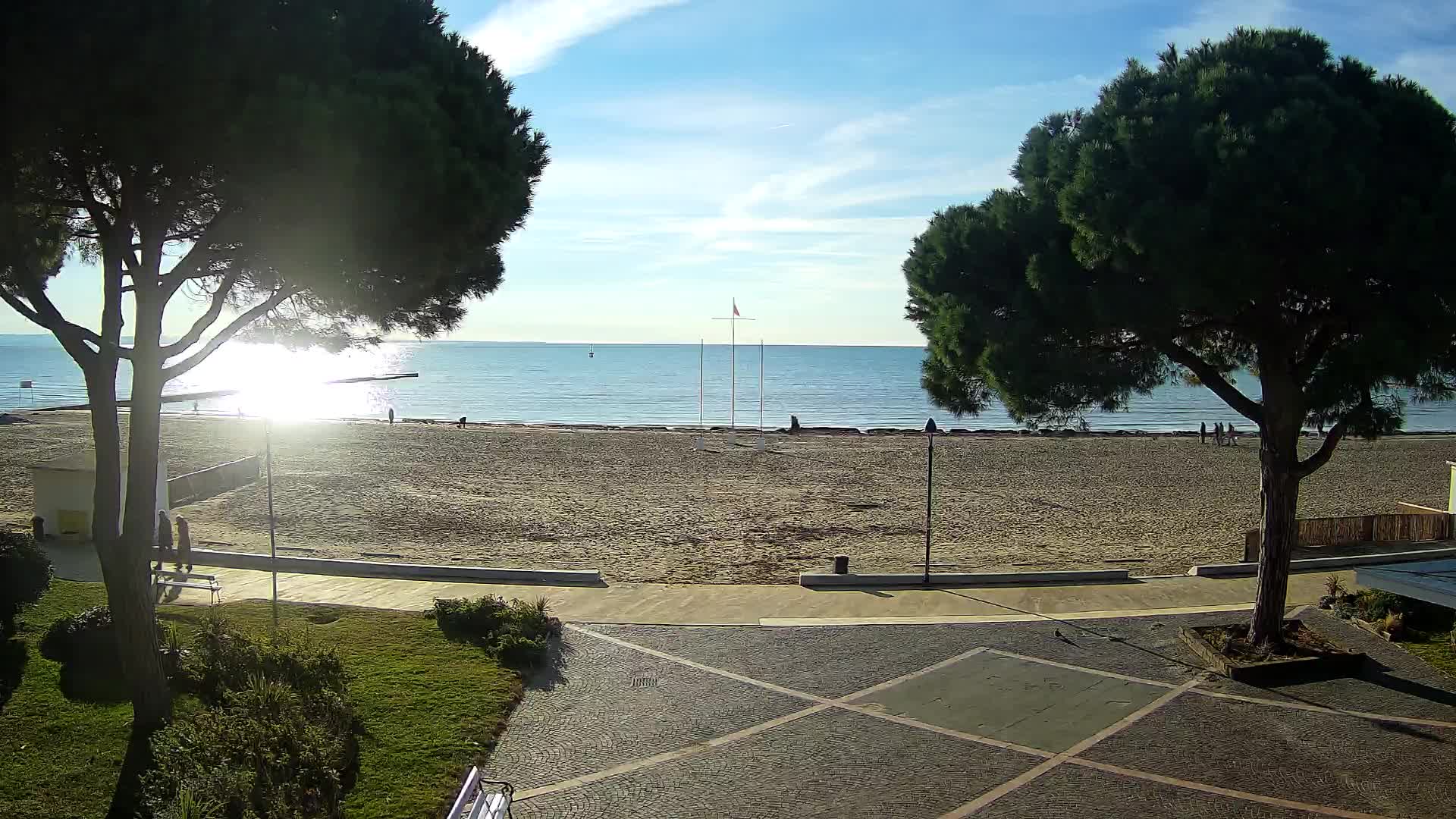 Grado Beach Webcam Entrance | Real-Time View of the Seaside