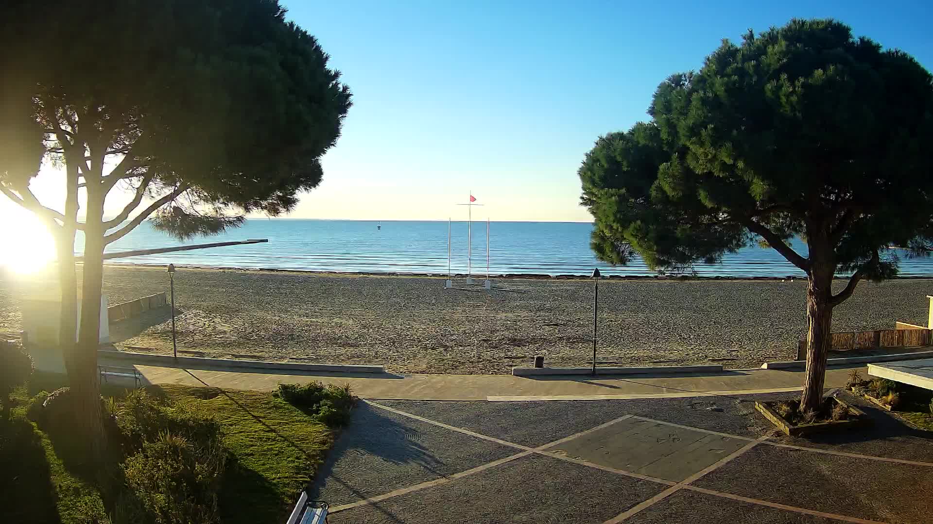 Grado Beach Webcam Entrance | Real-Time View of the Seaside