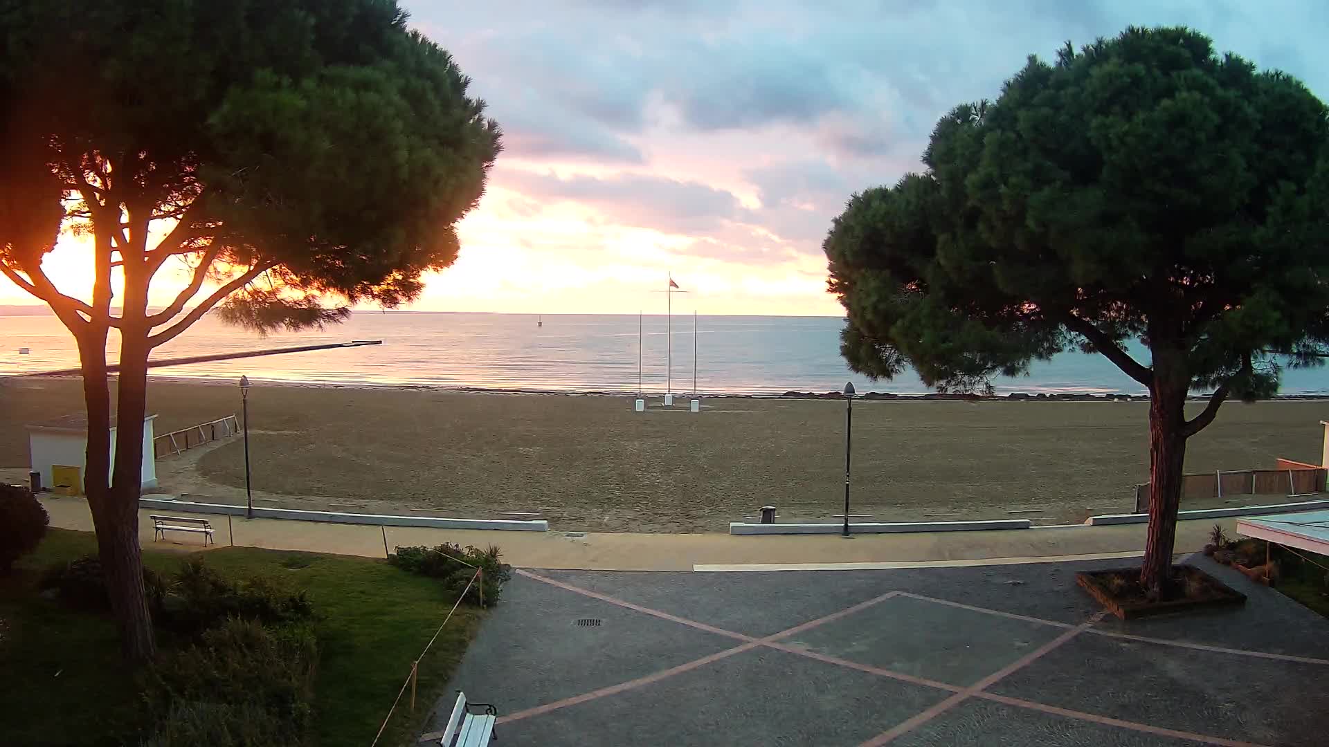 Grado Beach Webcam Entrance | Real-Time View of the Seaside