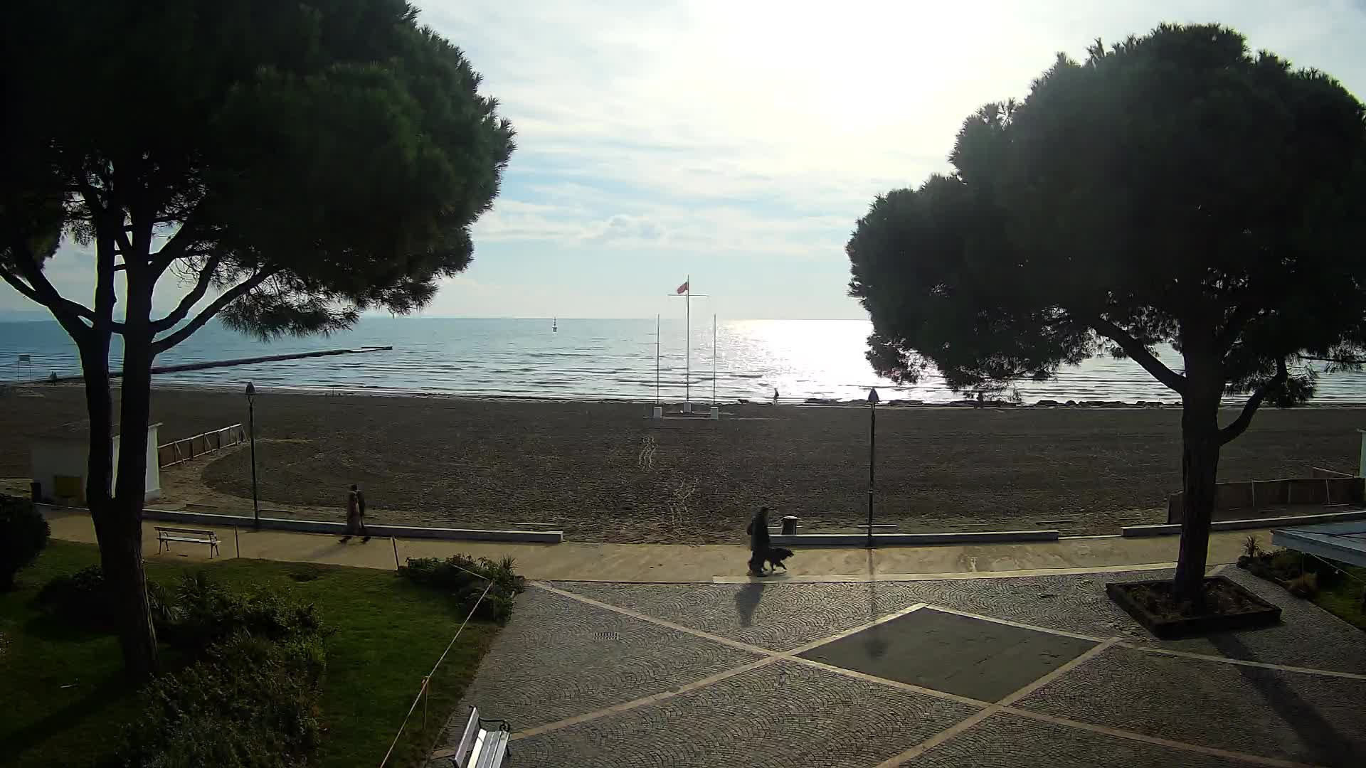 Grado Beach Webcam Entrance | Real-Time View of the Seaside