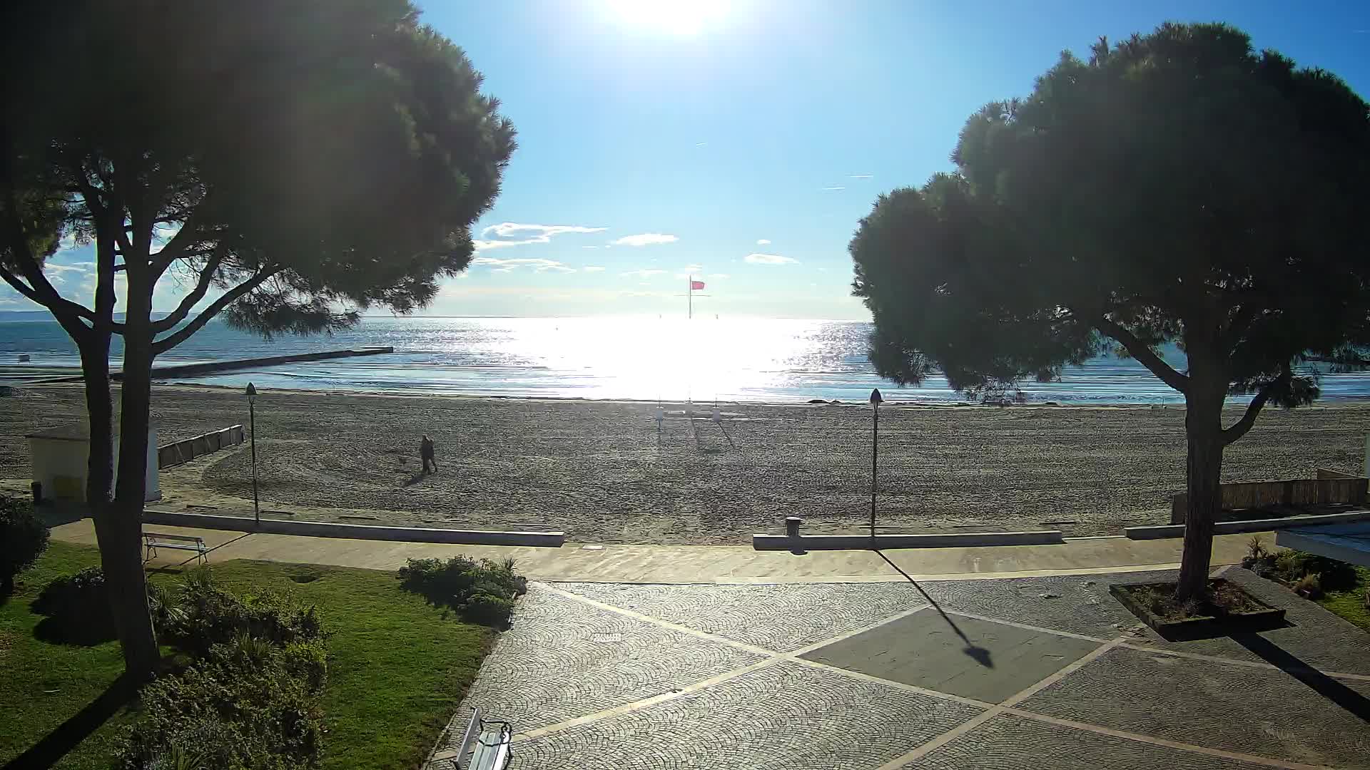 Grado Beach Webcam Entrance | Real-Time View of the Seaside