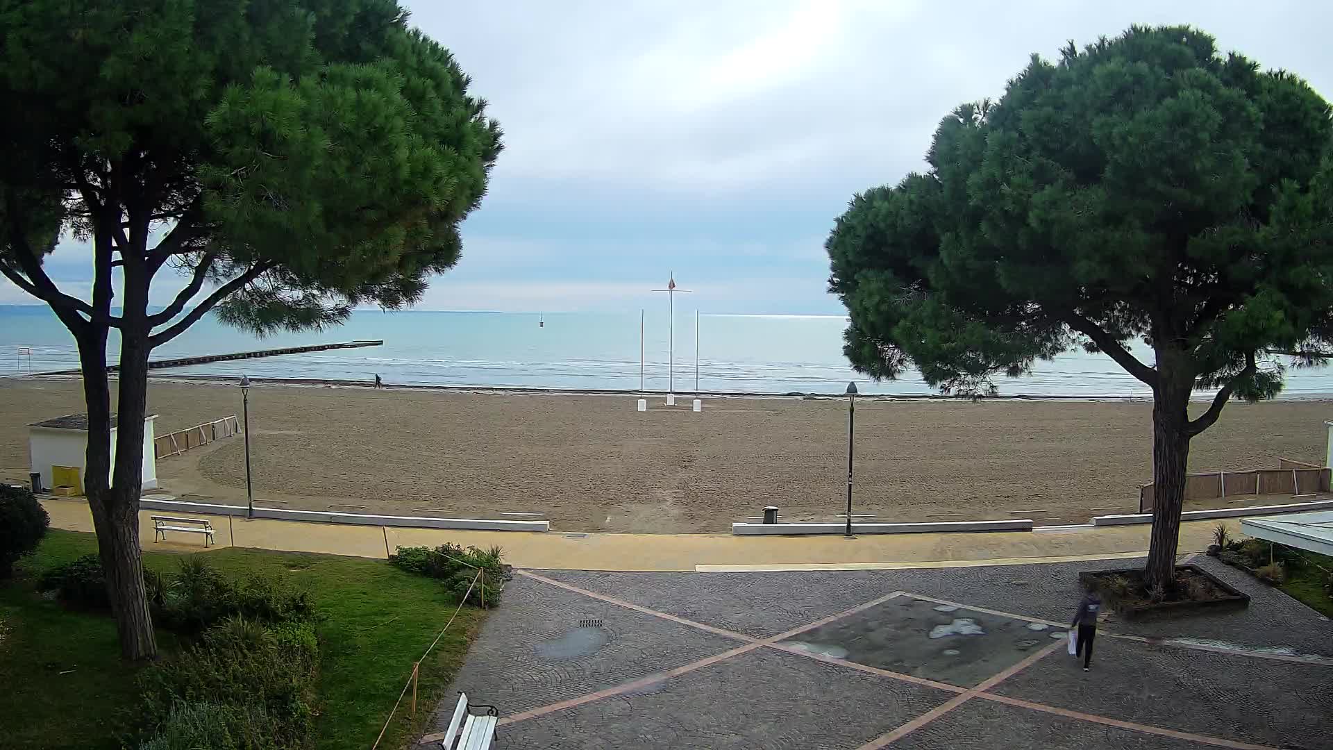 Grado Ulaz na Plažu | Pogled Uživo na Obalu