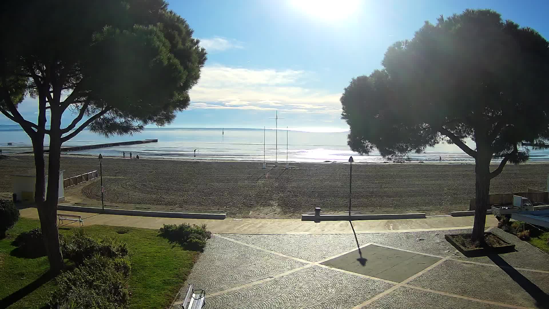 Grado Beach Webcam Entrance | Real-Time View of the Seaside