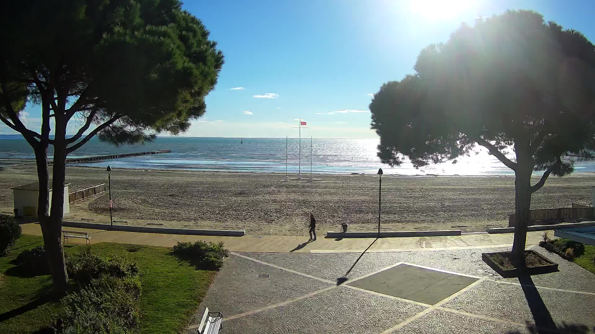 Grado Ulaz na Plažu | Pogled Uživo na Obalu