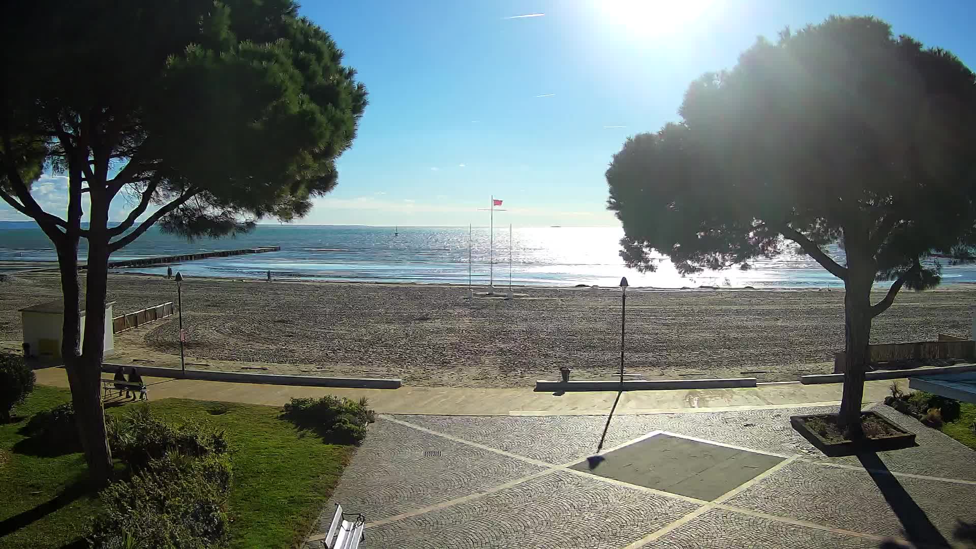 Grado Ulaz na Plažu | Pogled Uživo na Obalu