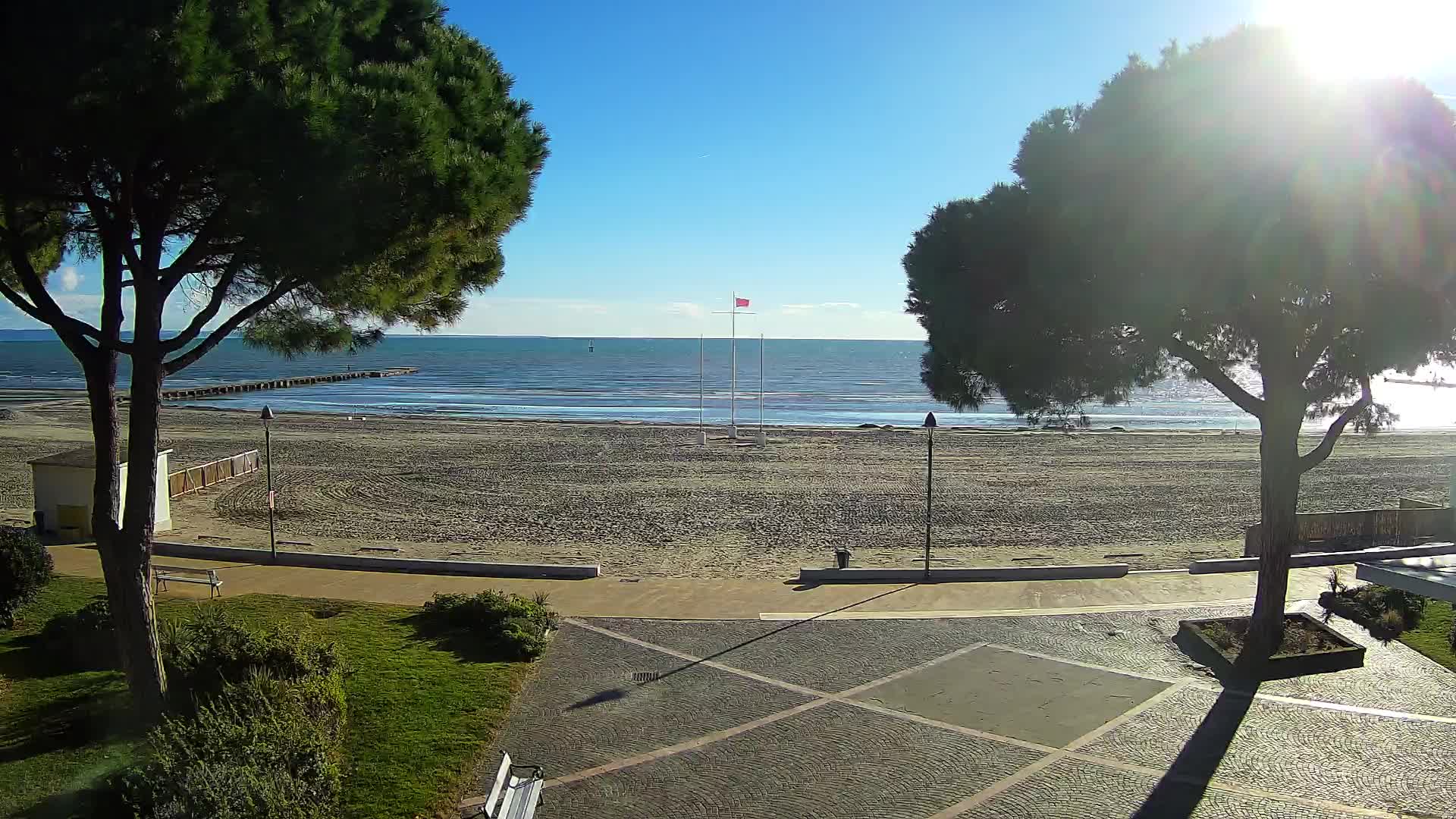 Grado Ulaz na Plažu | Pogled Uživo na Obalu