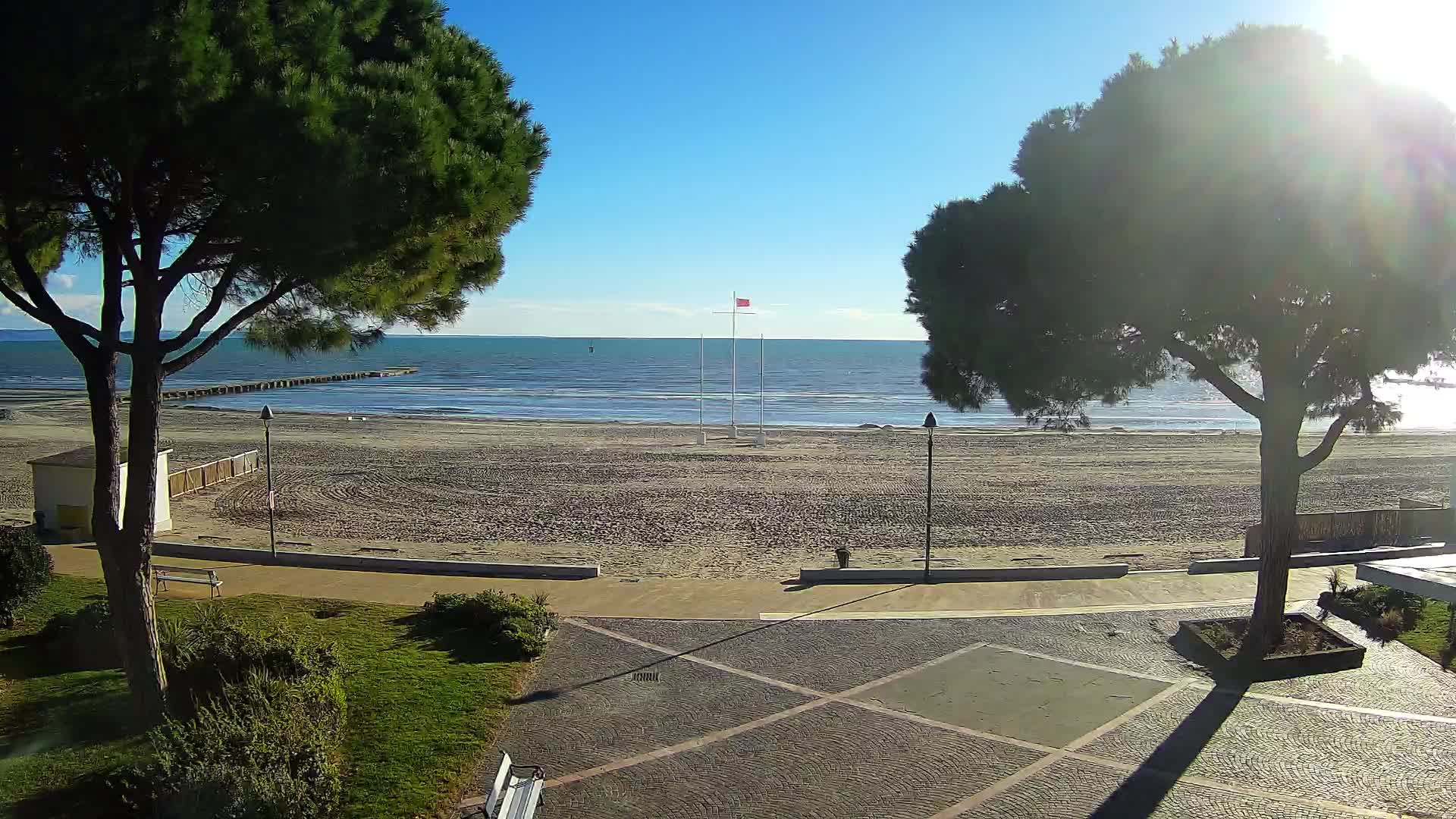 Grado Ulaz na Plažu | Pogled Uživo na Obalu