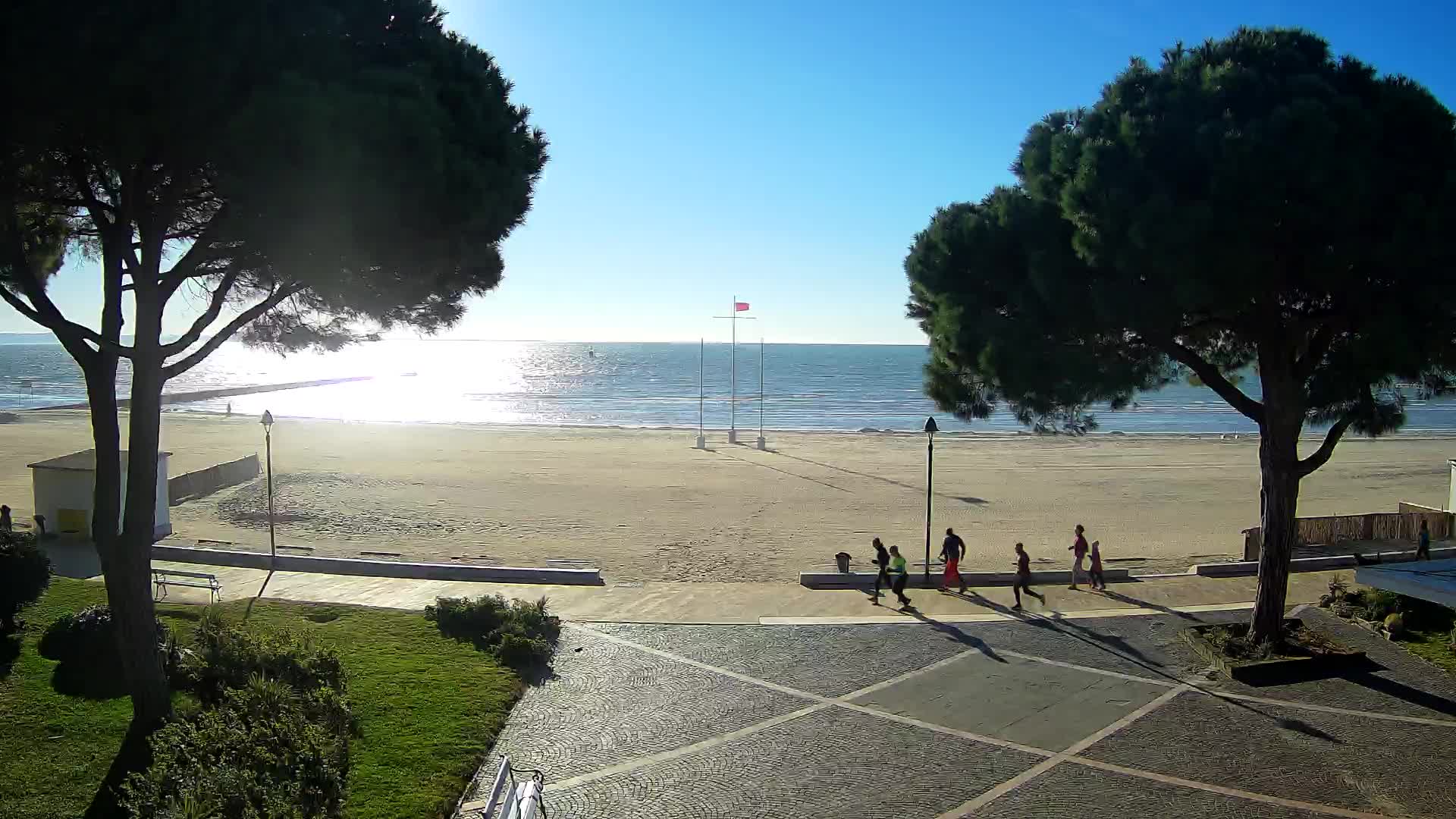 Grado Beach Webcam Entrance | Real-Time View of the Seaside