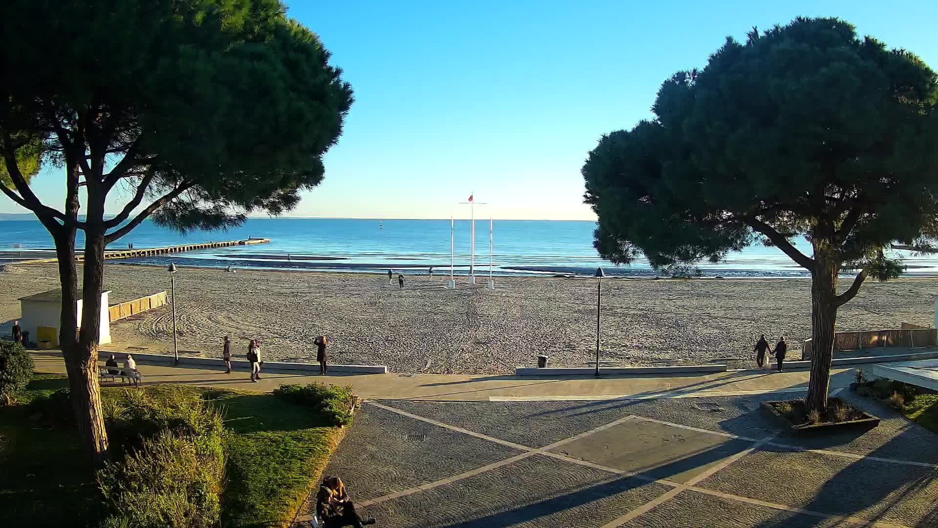 Grado Ulaz na Plažu | Pogled Uživo na Obalu