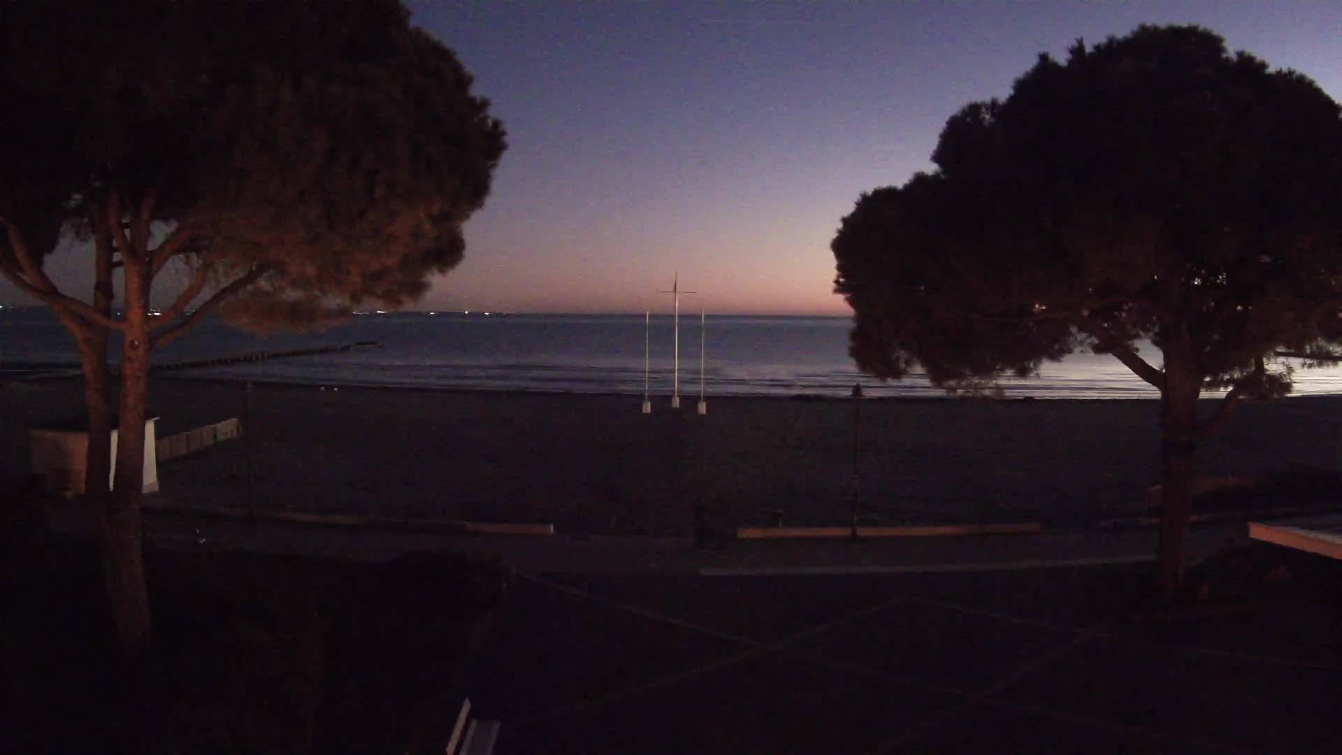 Grado Beach Webcam Entrance | Real-Time View of the Seaside