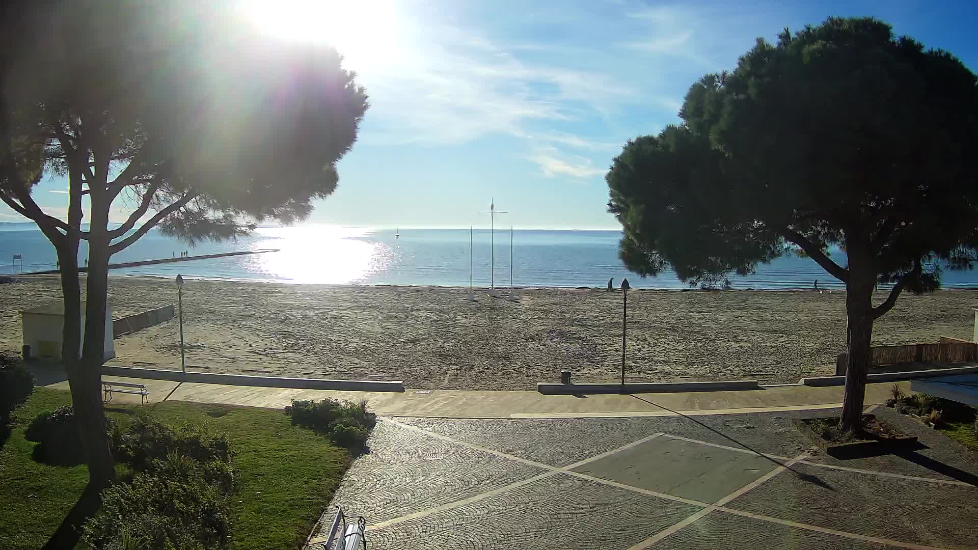 Grado Beach Webcam Entrance | Real-Time View of the Seaside