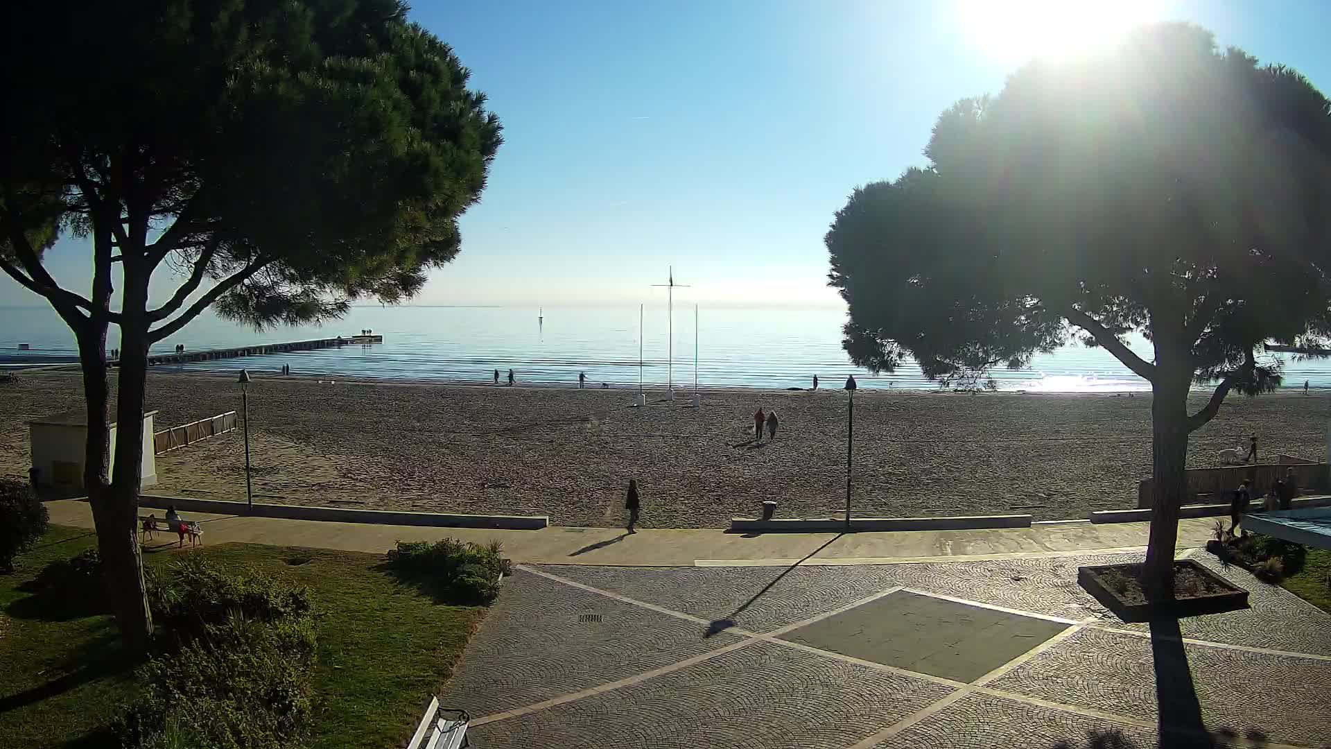 Grado Ulaz na Plažu | Pogled Uživo na Obalu