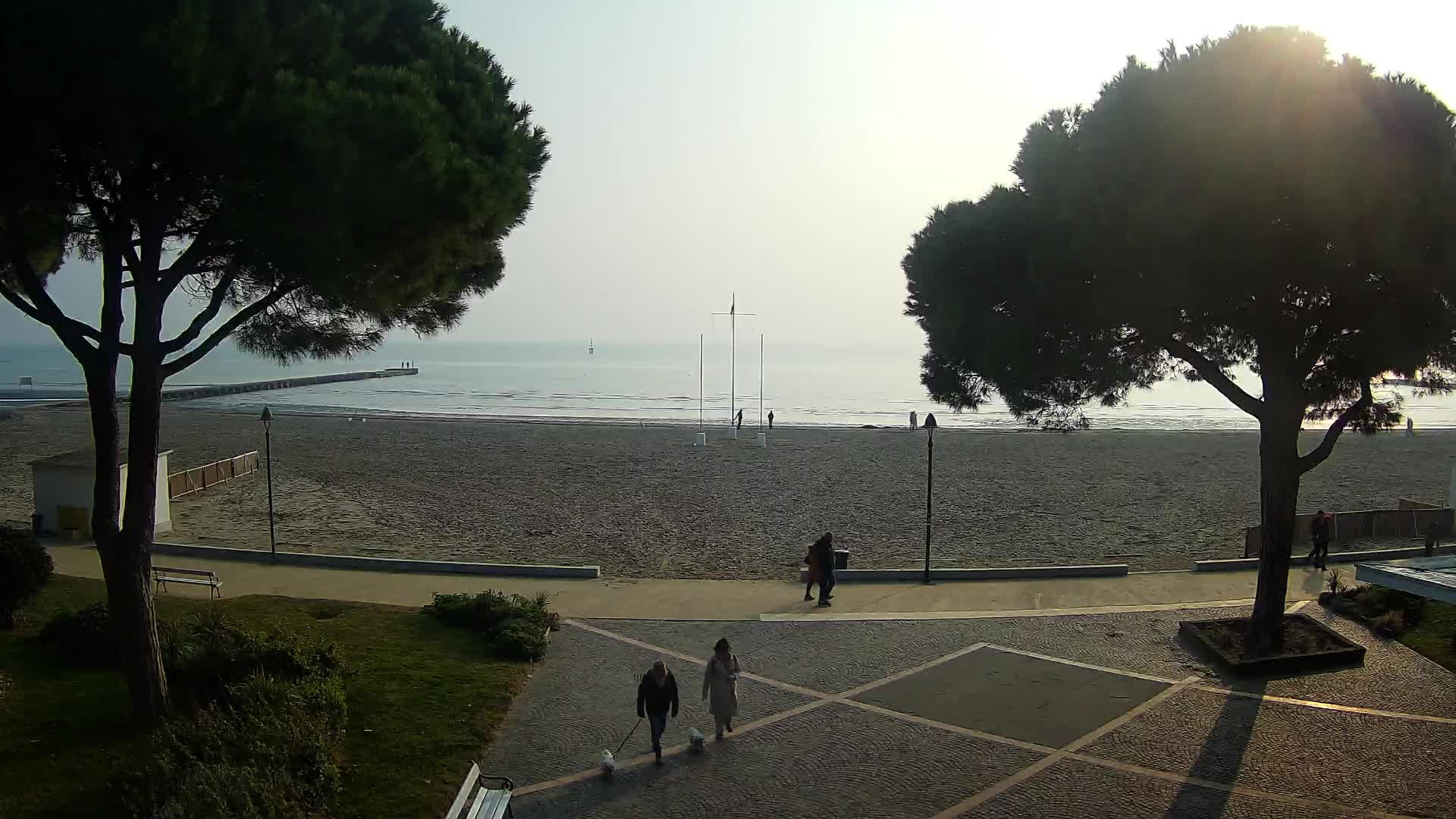 Grado Beach Webcam Entrance | Real-Time View of the Seaside