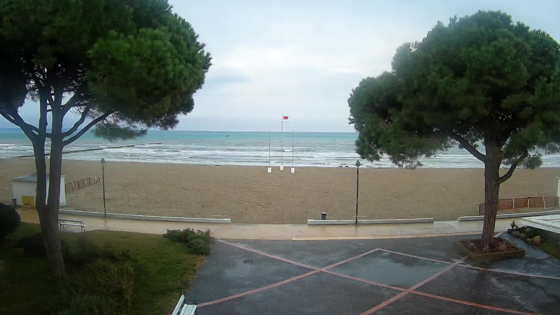 Grado Beach Webcam Entrance | Real-Time View of the Seaside