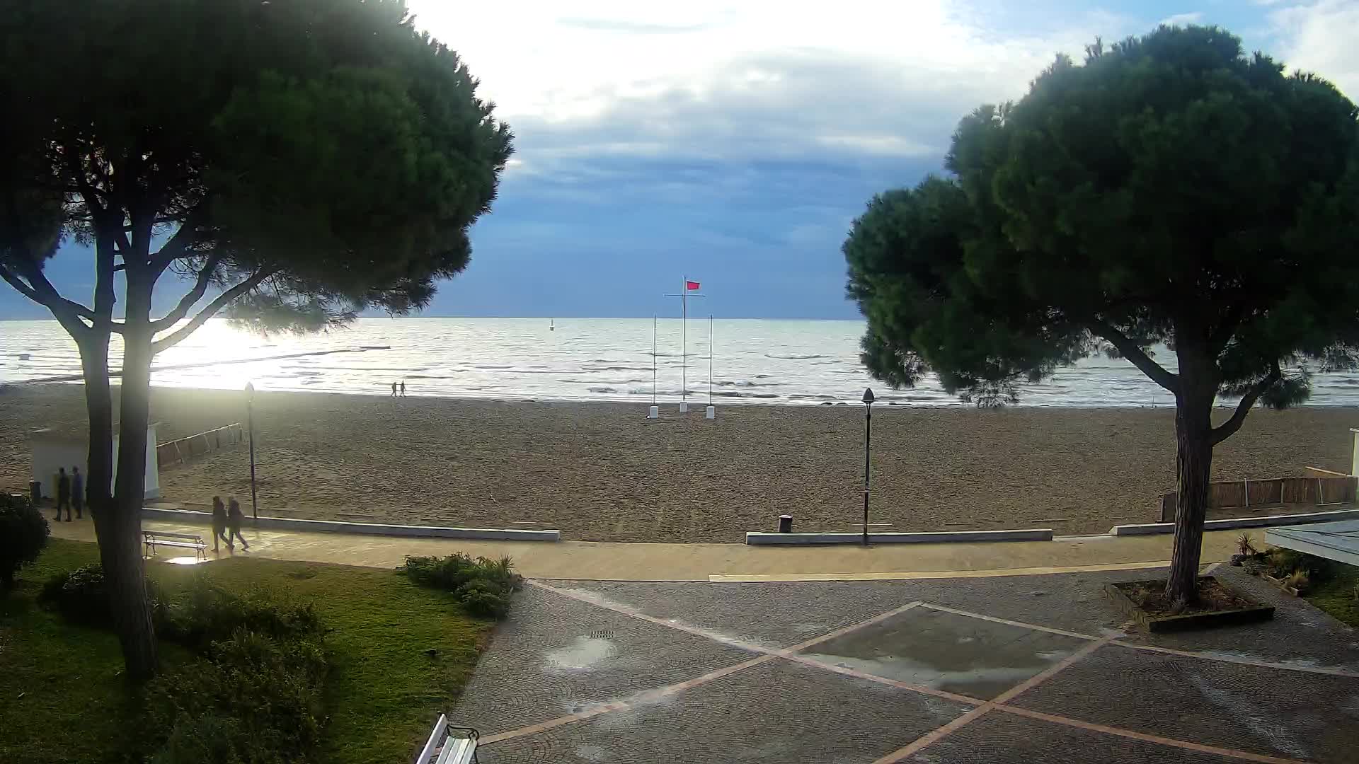 Grado Beach Webcam Entrance | Real-Time View of the Seaside