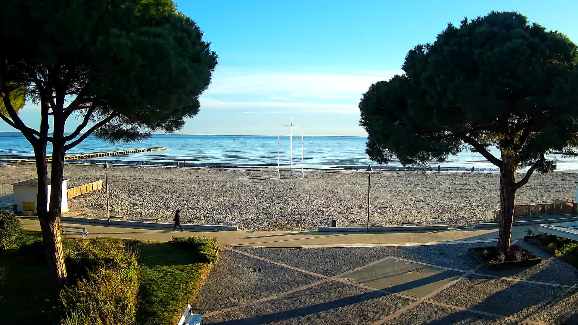 Grado Beach Webcam Entrance | Real-Time View of the Seaside