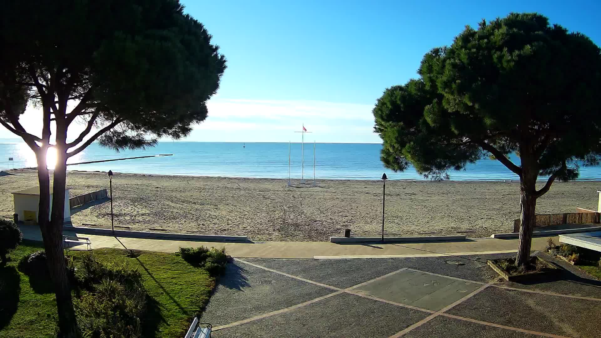 Grado Beach Webcam Entrance | Real-Time View of the Seaside