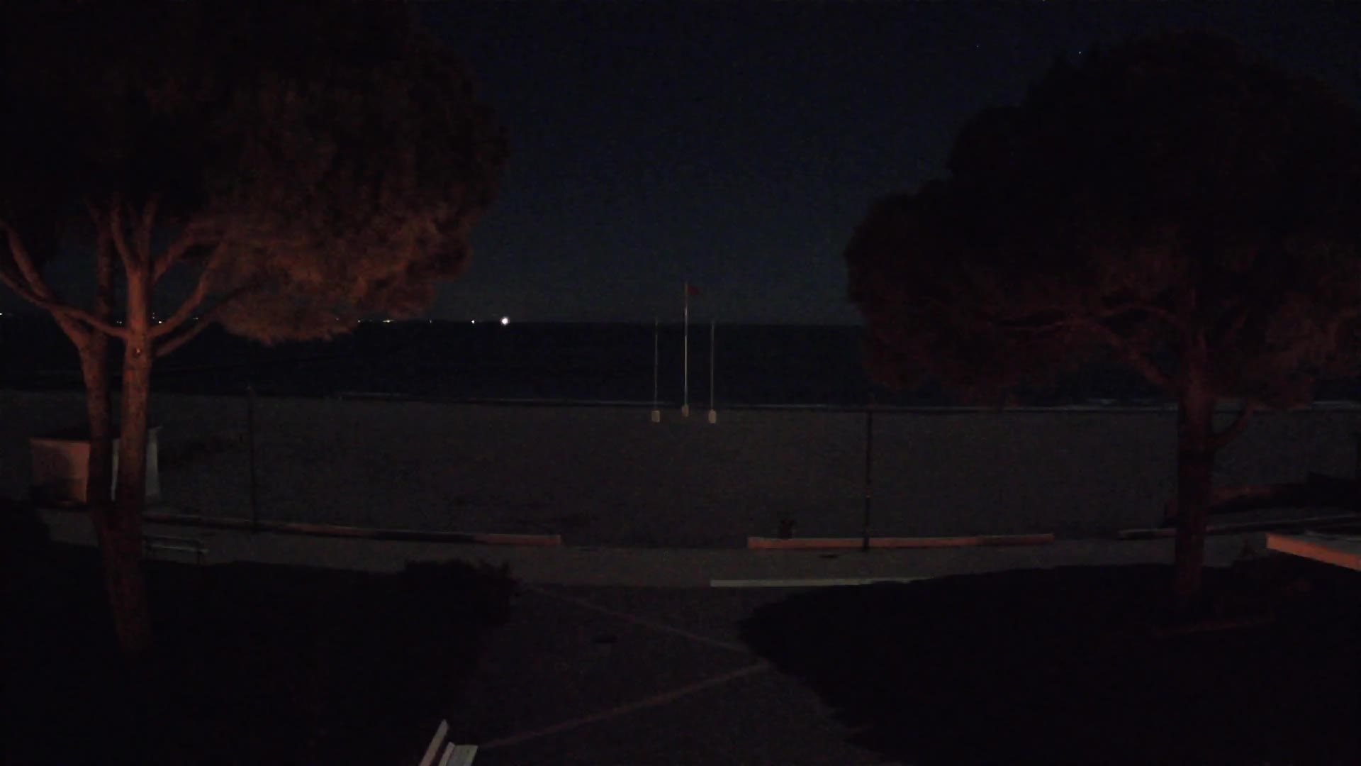 Grado Beach Webcam Entrance | Real-Time View of the Seaside