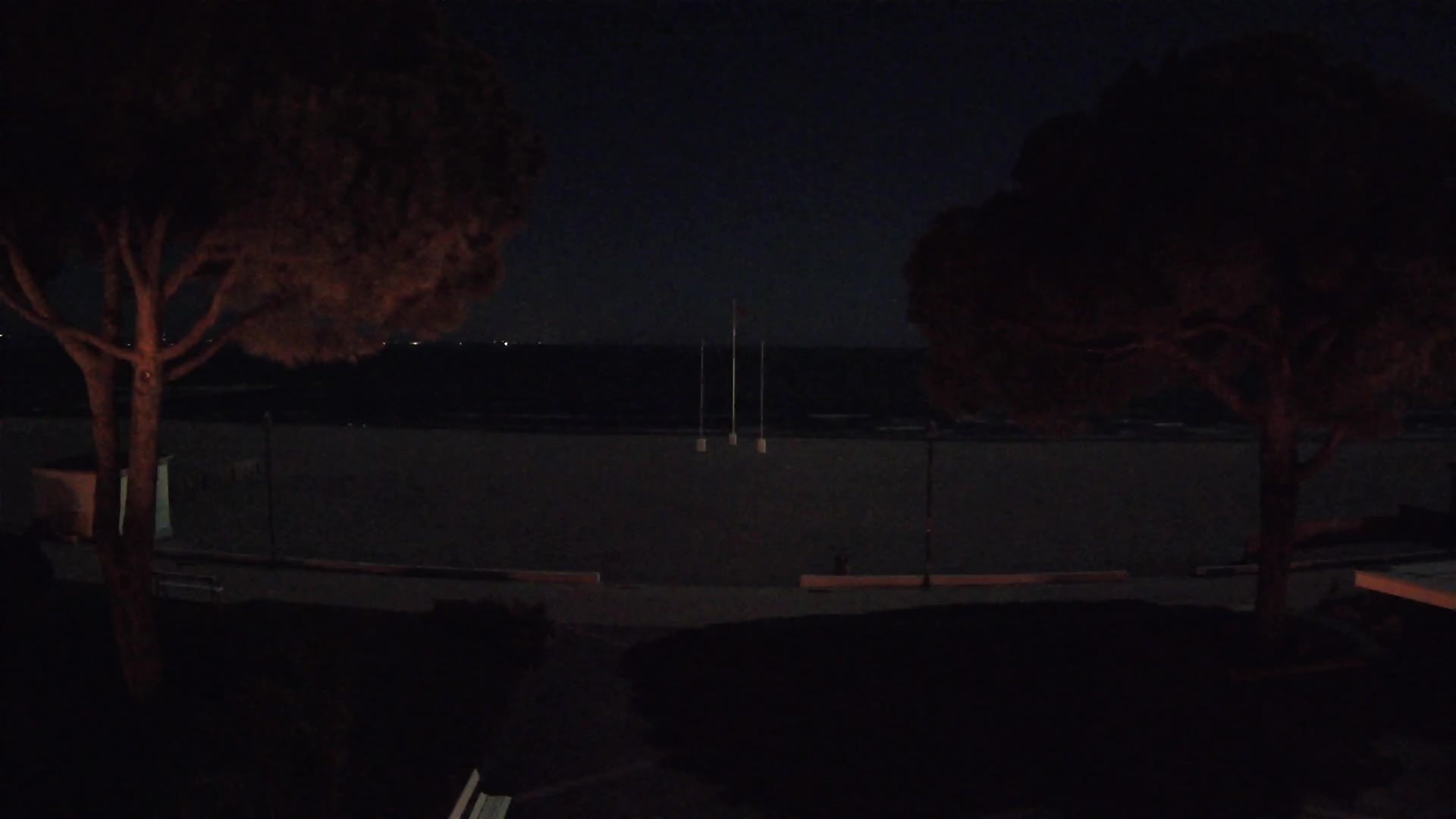 Grado Beach Webcam Entrance | Real-Time View of the Seaside