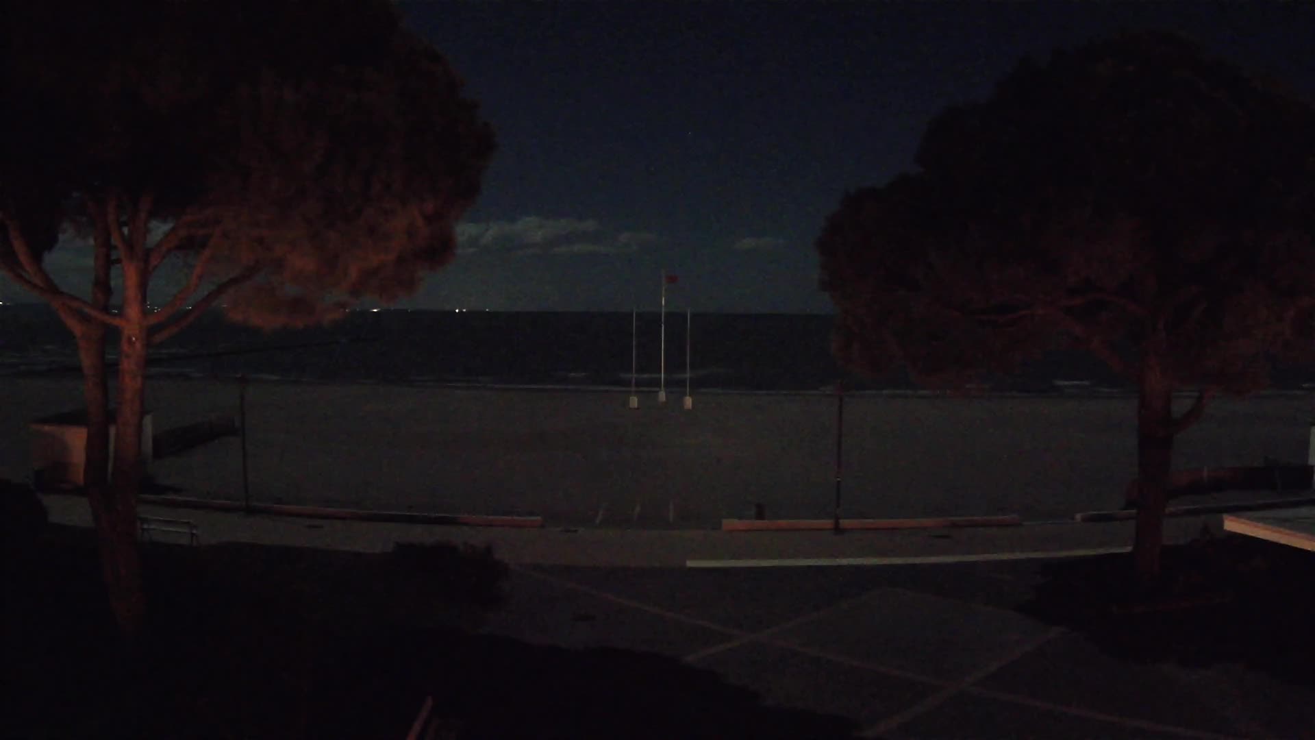 Grado Beach Webcam Entrance | Real-Time View of the Seaside