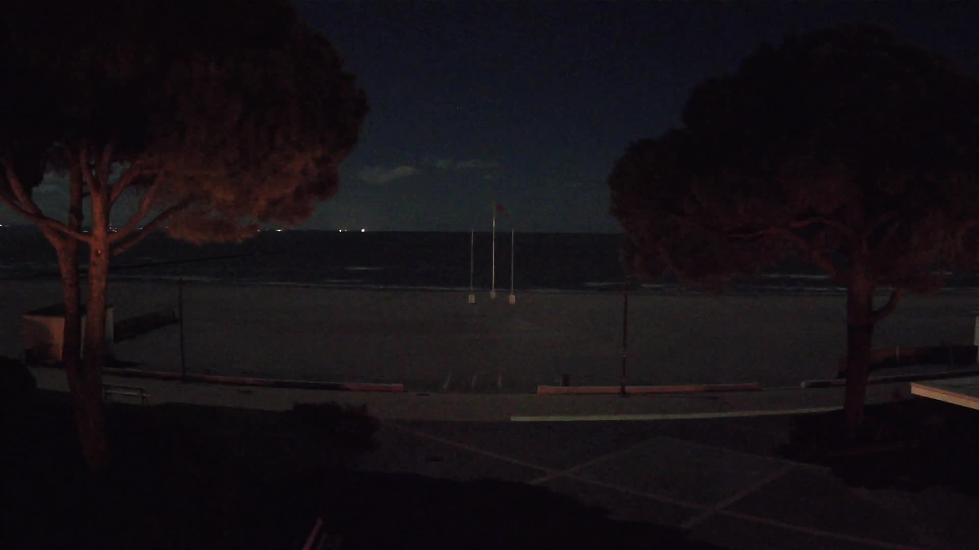 Grado Beach Webcam Entrance | Real-Time View of the Seaside