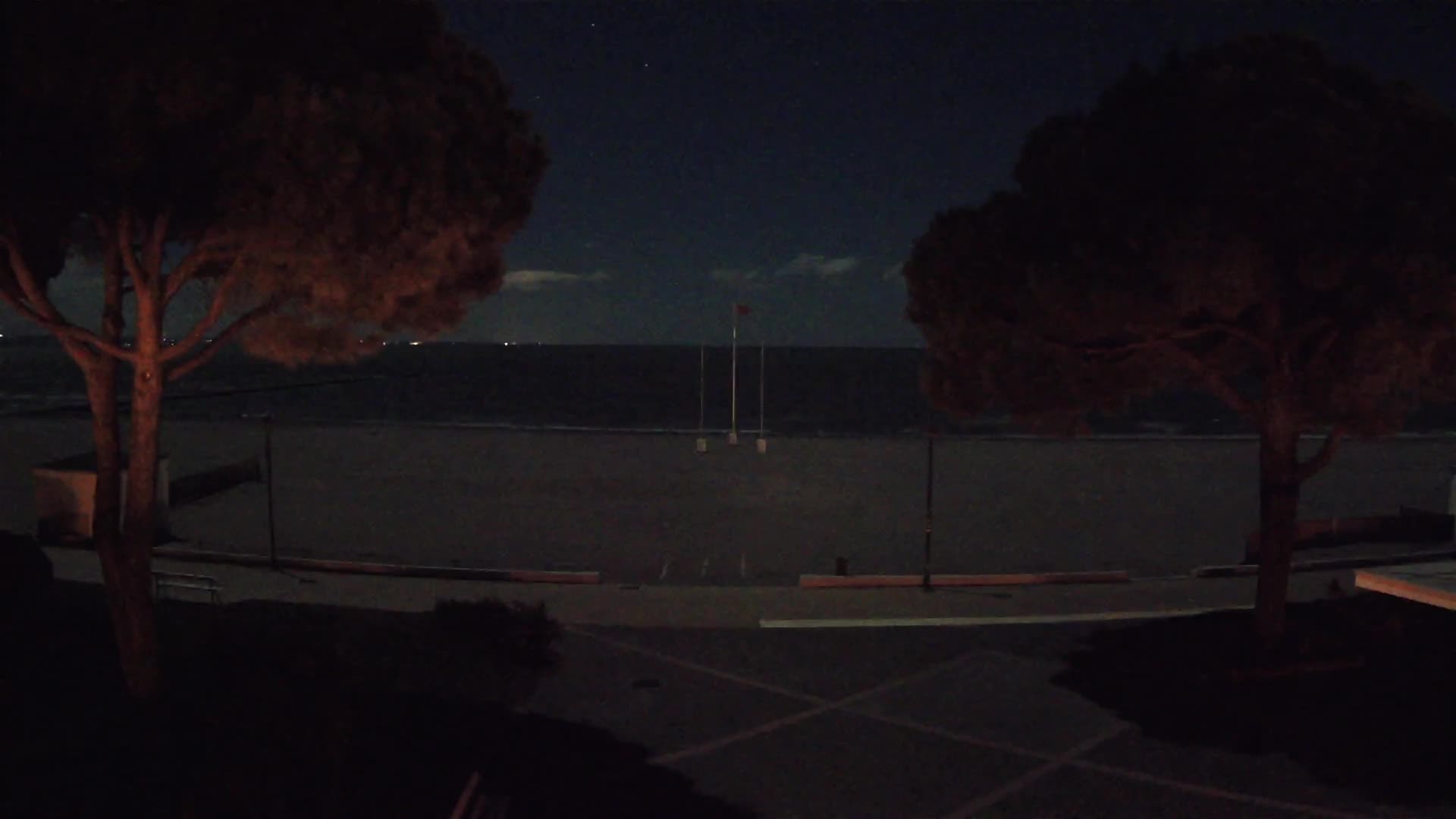 Grado Beach Webcam Entrance | Real-Time View of the Seaside