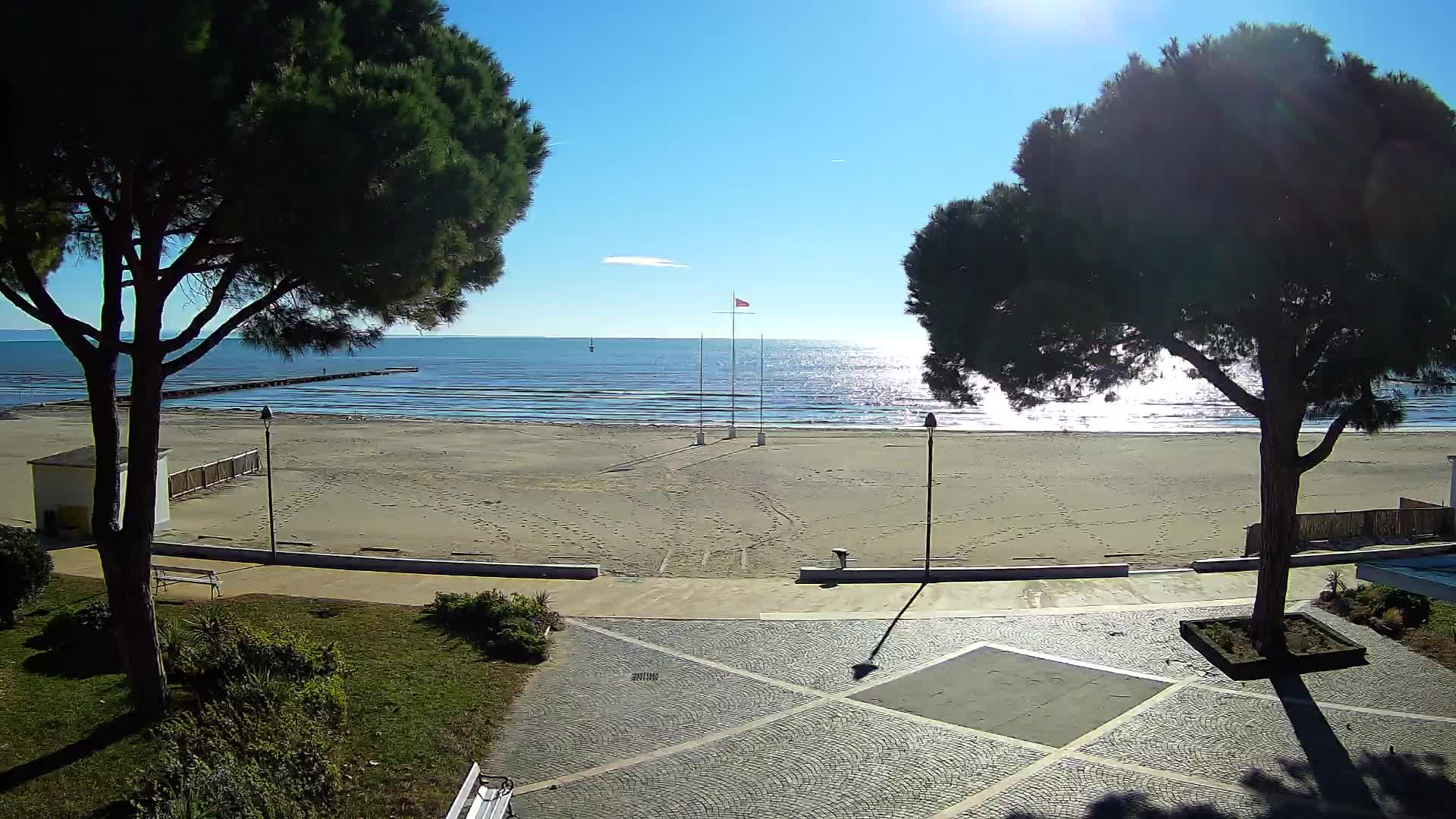 Grado Beach Webcam Entrance | Real-Time View of the Seaside