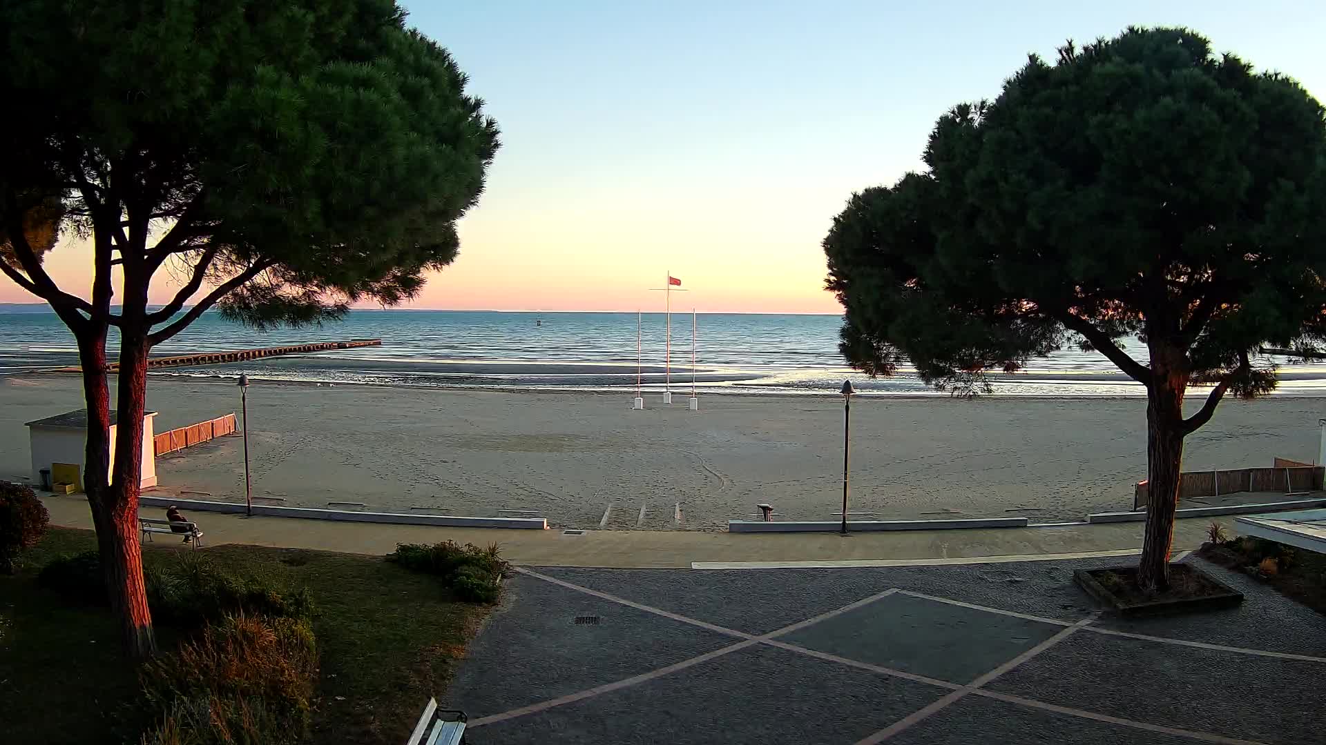 Grado Beach Webcam Entrance | Real-Time View of the Seaside