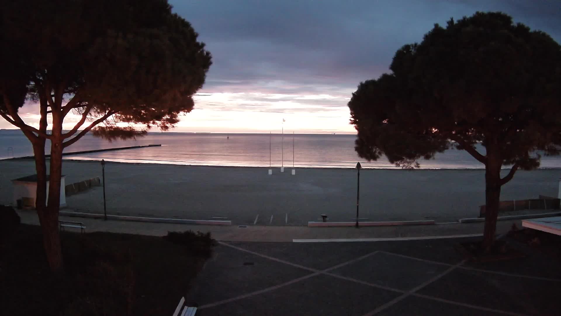 Grado Beach Webcam Entrance | Real-Time View of the Seaside